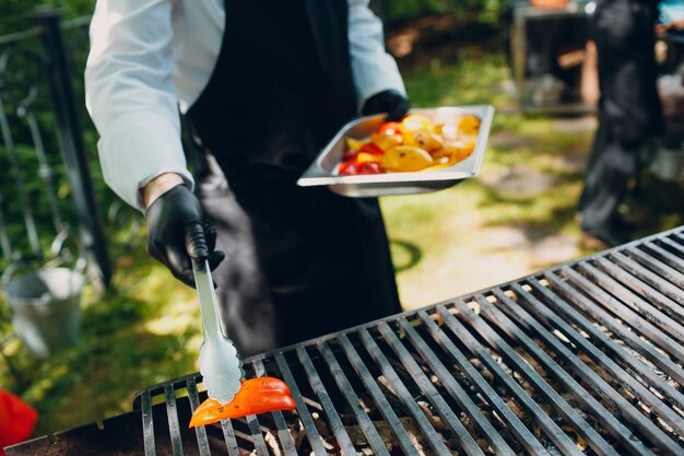 How to Clean Your Grill Like a Pro